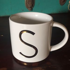 Williams Sonoma initial mug S new in box